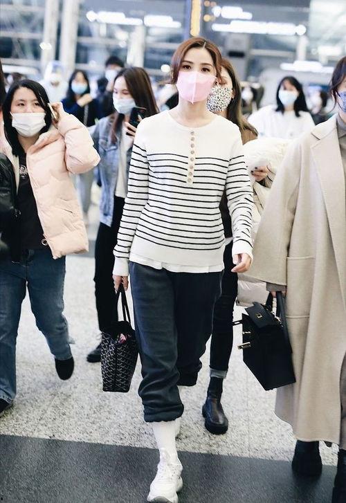 明星休闲穿,休闲时刻的时尚态度